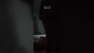 外卖小哥 ，偶遇粉丝一起3P熟女姐姐