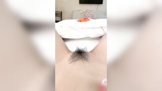 双马尾小萝莉【下篇】娇小身材逼很紧！白丝美腿扶屌插入，小穴很紧骑乘位，后入撞击娇喘声好听