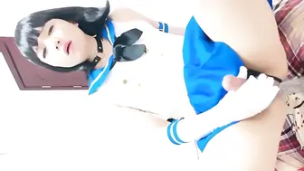 伪娘小舞之cos岛国制服女学生假鸡巴自慰射套里