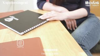 [糖心Vlog]【淫荡熟女】同学的母亲 绝色淫体 菜菜阿姨玉足嫩穴 让你喷射 - 桥本香菜